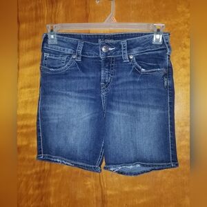 Women's Silver Jeans Suki Mid Short Blue Denim Size 29/L4.5in Shorts